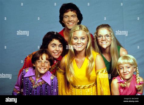 brady bunch movie cast